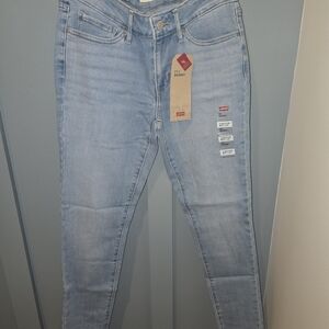 Levi's Women's Sky Blue Skinny Jeans